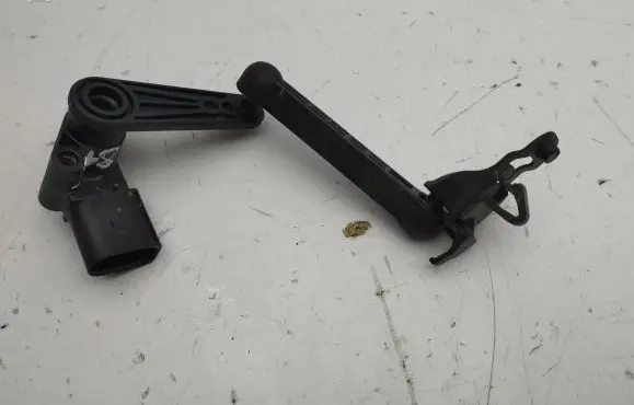 Audi A1 Headlight/headlamp level sensor 4M0907503