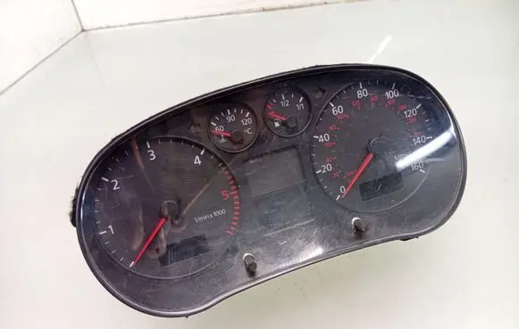 Audi A3 S3 8L Speedometer (instrument cluster) 8L0920900G