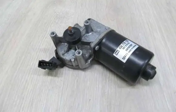 Volvo S60 Front wiper linkage and motor 09151850 37992