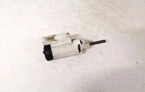 Volkswagen Transporter - Caravelle T5 Brake pedal sensor switch 8E0927189B