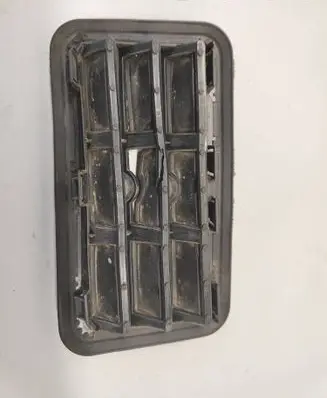 Dodge Challenger Quarter panel pressure vent 68170766AB