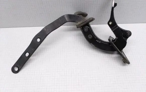 Volvo V70 Tailgate/trunk/boot hinge 8643158