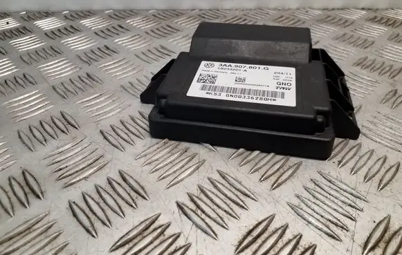 Volkswagen PASSAT B7 Hand brake control module 3AA907801G