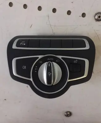 Mercedes-Benz C W205 Other dashboard part A2059058009 132000 13230213200
