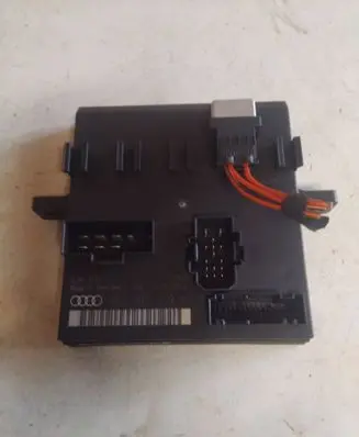 Audi A4 S4 B7 8E 8H Comfort/convenience module 8E0907279K