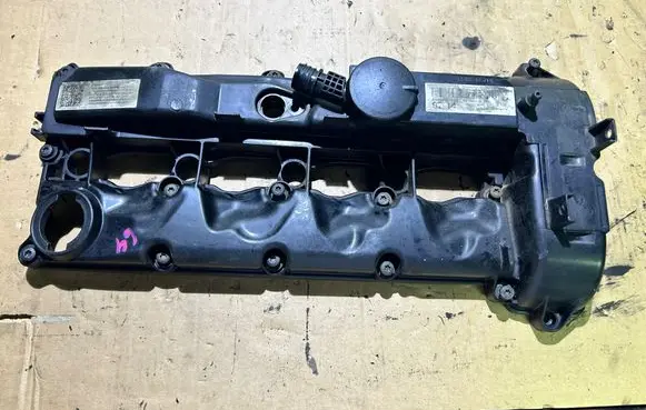 Mercedes-Benz Sprinter W906 Rocker cam cover A6510108918