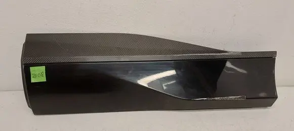 Rear door trim (molding)