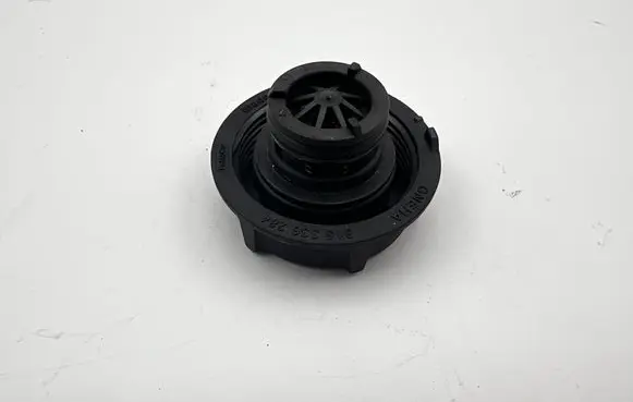 Ford Edge II Coolant expansion tank/reservoir cap 815336284