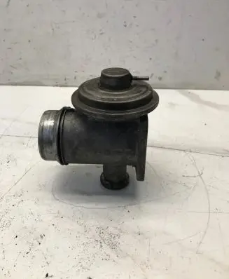 BMW 5 E60 E61 EGR valve 03T244