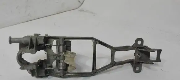 Rear door exterior handle/bracket