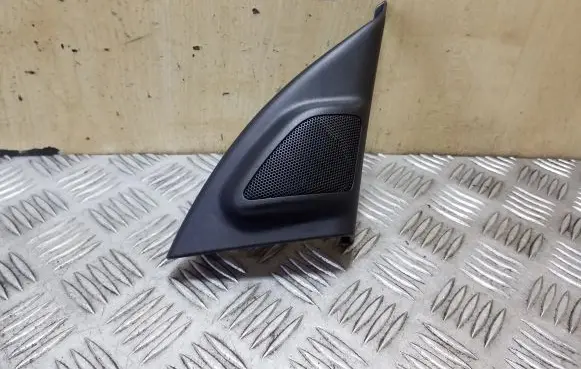 Volvo XC70 Front door high frequency speaker 30781068