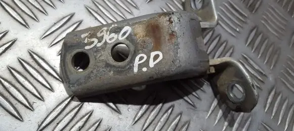 Toyota Avensis T220 Front door upper hinge