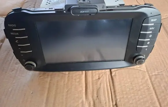 KIA Soul Radio/CD/DVD/GPS head unit 96560-B2061