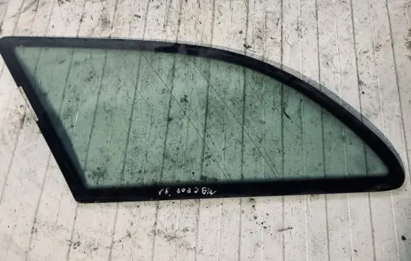 Mercedes-Benz C W202 Rear side window