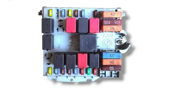 Alfa Romeo GT Fuse module 51742420