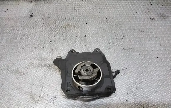 Opel Insignia A Vacuum pump