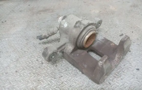 KIA Ceed Rear brake caliper