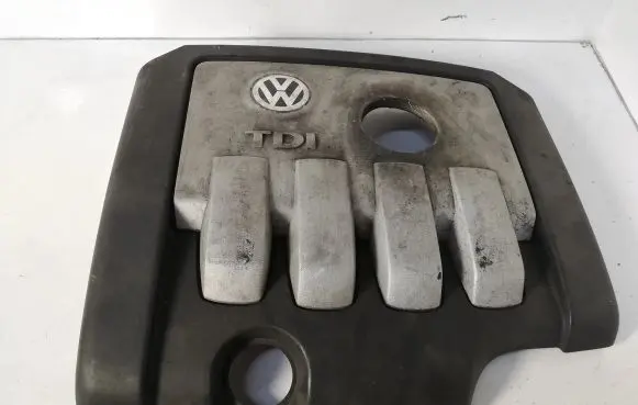 Volkswagen Golf Plus Engine cover (trim) 03G103925