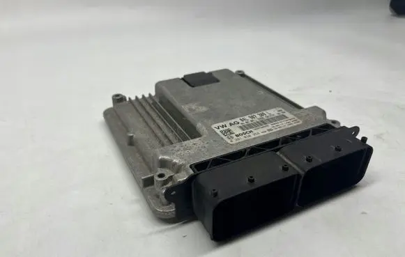 Audi A4 S4 B9 Engine control unit/module 04L907309L