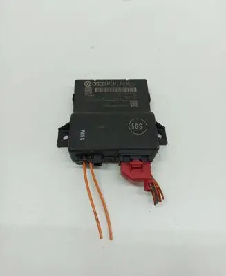 Audi A4 S4 B8 8K Gateway control module 8T0907468AD 403213 8T0907468K