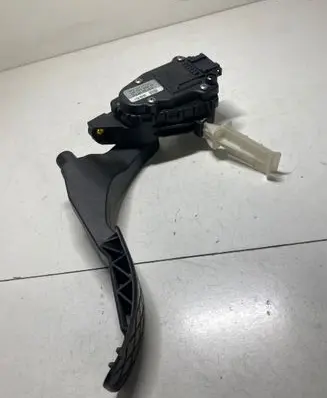 Audi A3 S3 8L Accelerator throttle pedal 1J1721503H 6PV00777001