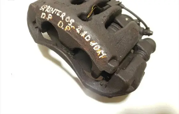 Mercedes-Benz Sprinter W906 Front brake caliper