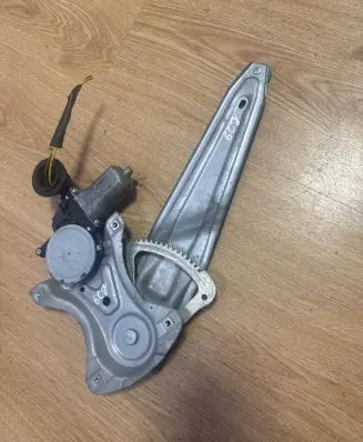 Toyota Auris 150 Rear door window regulator with motor 857100D100 973582100 AV2621002330