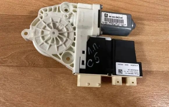Citroen C5 Front door window regulator motor 9649304380 980985026 998057103