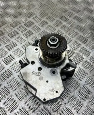 Mercedes-Benz E W211 Fuel injection high pressure pump A6420700201 0445010095