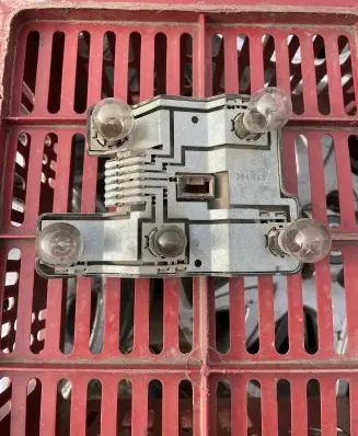Opel Astra F Tail light bulb cover holder 394449 394443