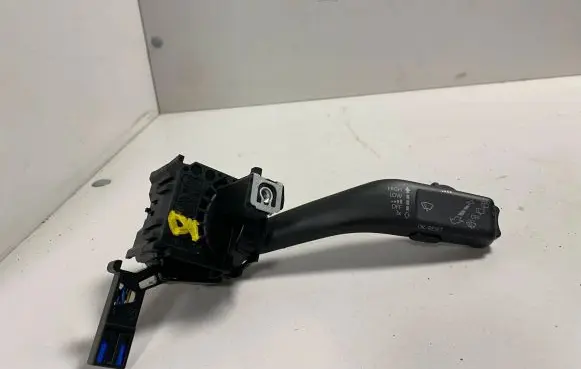 Volkswagen Scirocco Wiper control stalk 1K0953519J 01203516 20351682540881