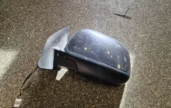 Peugeot 4007 Front door electric wing mirror