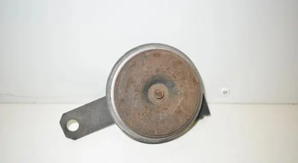 Toyota Corolla E120 E130 Horn signal 000026