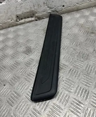 KIA Sportage Front sill trim cover 858833U010