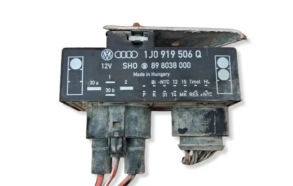 Volkswagen Bora Coolant fan relay 1J0919506Q 898038000
