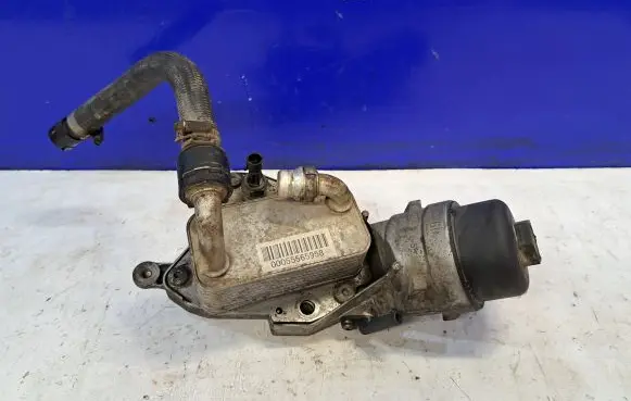 Engine oil radiator