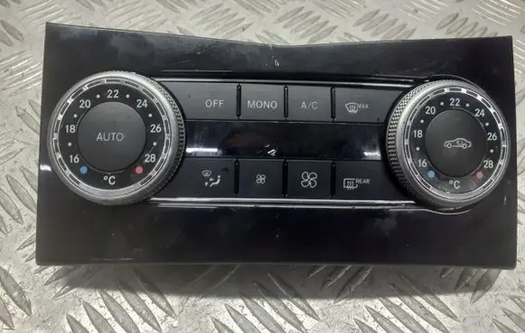 Mercedes-Benz C W204 Interior fan control switch 2048300590