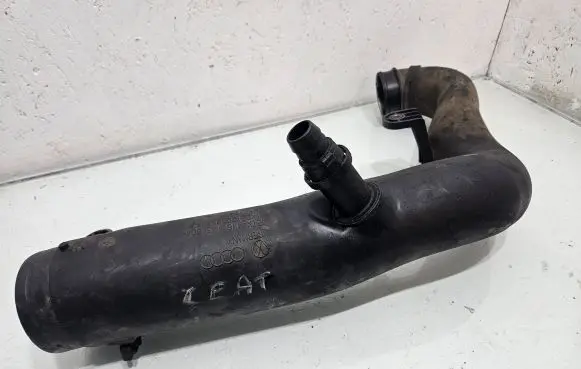 Intercooler hose/pipe