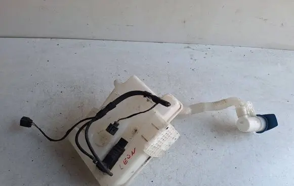 Seat Leon (1P) Windshield washer fluid reservoir/tank 1K0955453Q 1K0955453S 1K0955453R