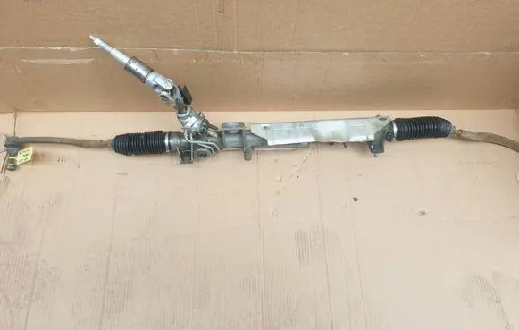 Volvo V70 Steering rack 30764324