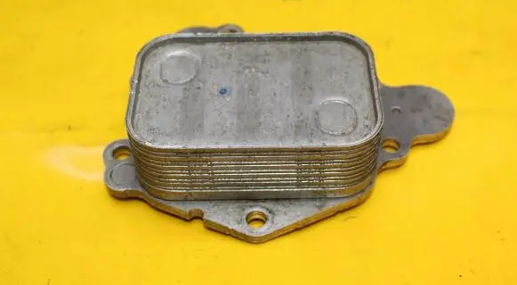 Citroen C4 III e-C4 Engine oil radiator 