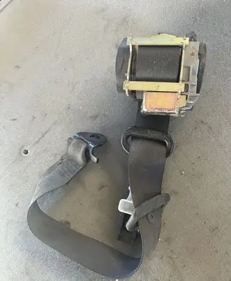 Renault Laguna II Rear seatbelt 369438 069438