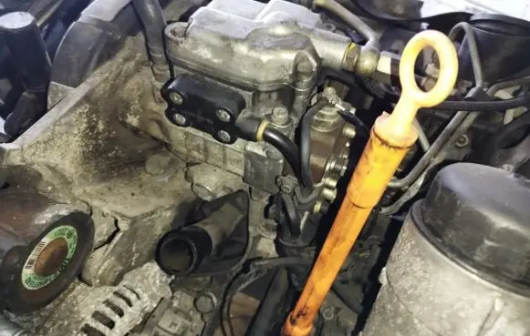 Seat Toledo II (1M) Fuel injection high pressure pump 0460404977 038130107d