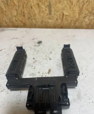 Mercedes-Benz E W210 Electric window control switch 2108214151