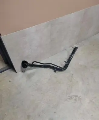 Nissan X-Trail T32 Fuel tank filler neck pipe 