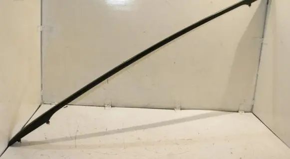 Ford Mondeo Mk III Roof bar rail 1211263