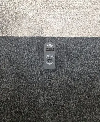 BMW X5 F15 USB socket connector 9266607
