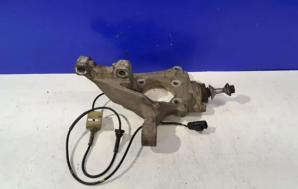 Volvo V70 Front wheel hub 9461943 30760714