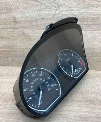 BMW 1 E81 E87 Speedometer (instrument cluster) 9166822 916682202 RHD