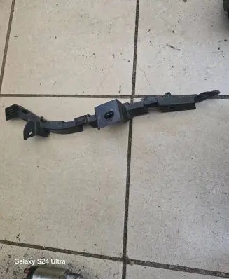Mercedes-Benz Sprinter W906 Front bumper mounting bracket A9068890114
